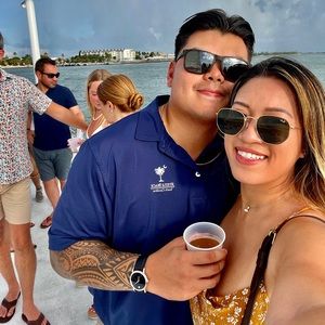 Meet your Posher, Tai